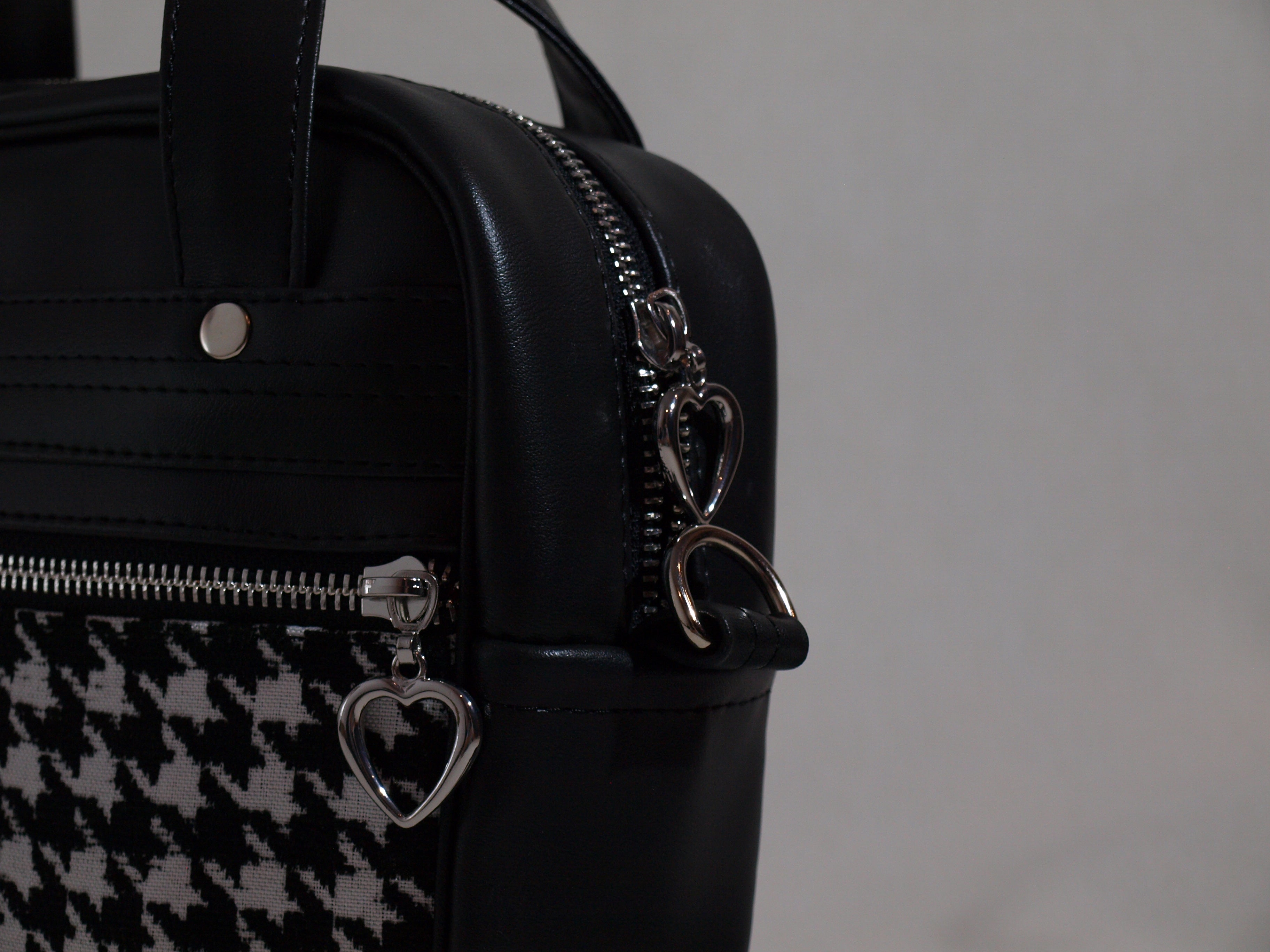 MODERN BAG